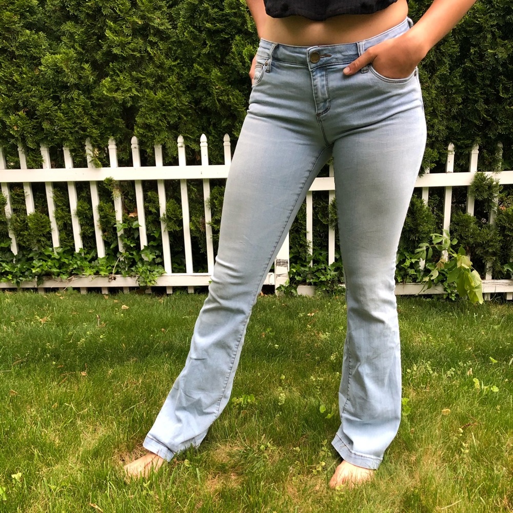 Bellbottom/Flare Jeans